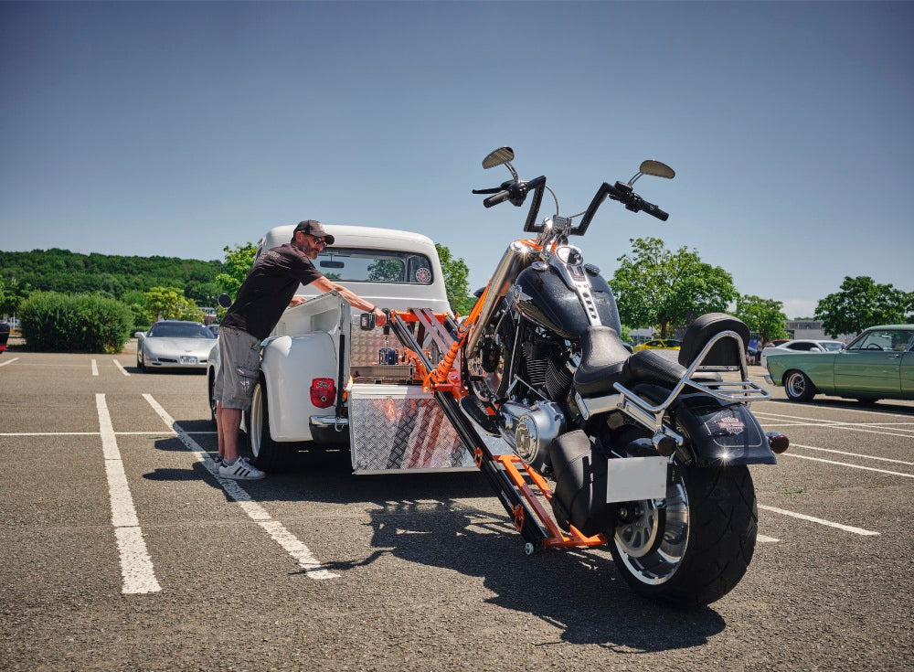 Motorcycle towing, pickup and delivery.Areas we serve:
Miami Beach & Islands: South Beach / SoFi, Flamingo–Lummus, Mid-Beach, North Beach, Normandy Isles, Venetian Islands, Sunset Islands, La Gorce, Allison Island, North Bay Village, Fisher Island, Surfside, Bal Harbour, Bay Harbor Islands, Indian Creek.
Urban Core & East Miami: Edgewater, Midtown, Wynwood, Design District, Downtown Miami, Brickell, Brickell Key, Town Square, Omni, Overtown.
South & Bayside: Coconut Grove, Coral Gables, Key Biscayne