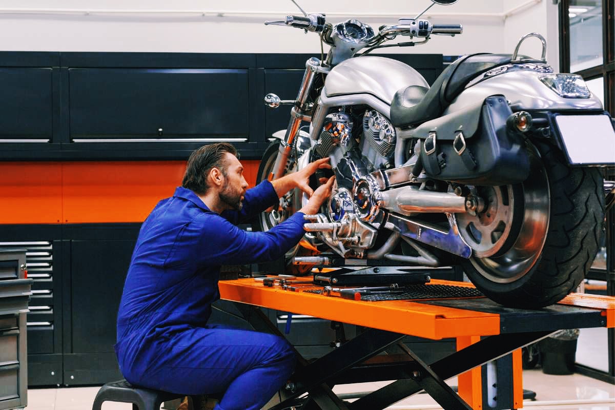 Factory-trained motorcycle service — Miami Beach